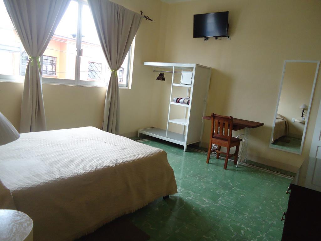 Hotel Suites Córdoba Camera foto